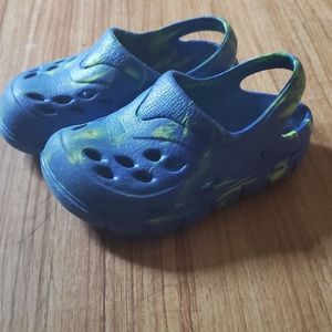 Slip on toddler shoes